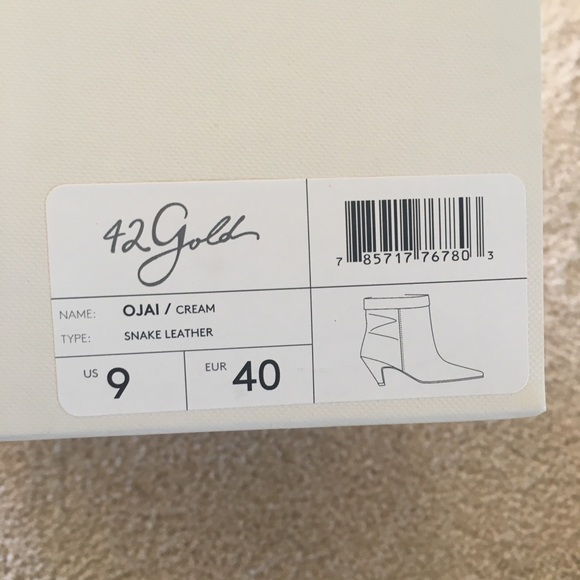 🆕42 Gold boots - Picture 13 of 16